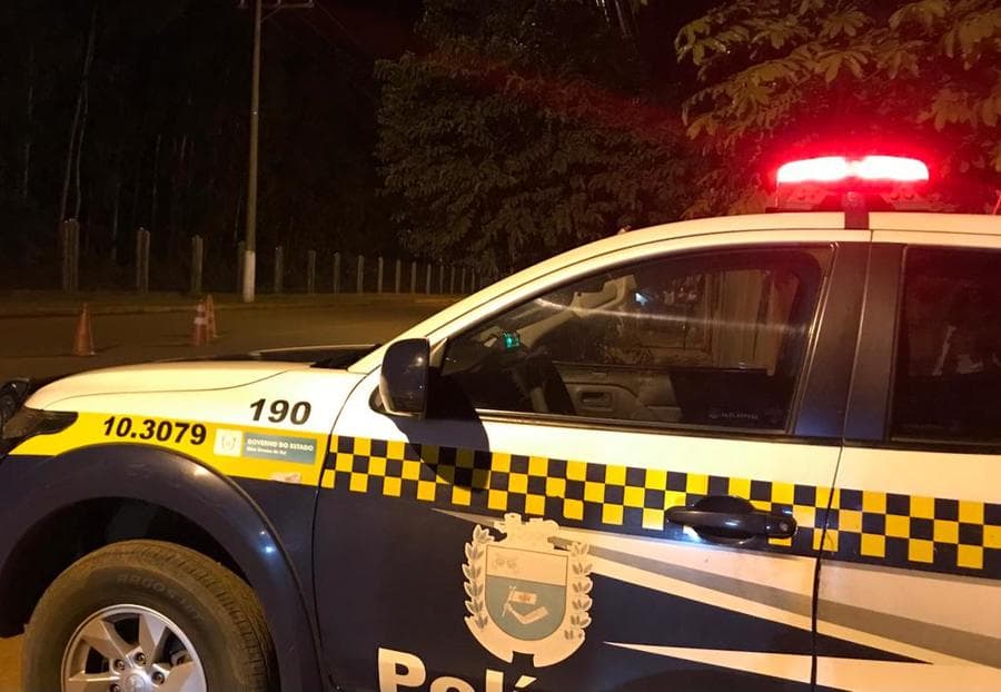 Perturbação de sossego: PM apreende caixa de som e jovem de 21 anos é detido