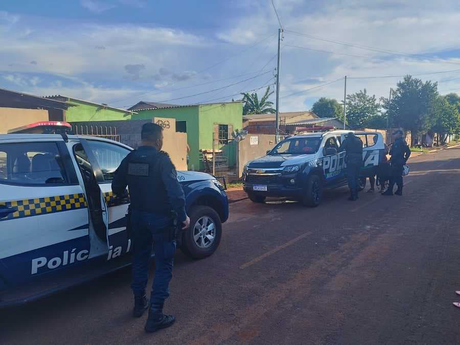 Polícia Militar prende homem e apreende adolescente por tráfico de drogas em Sidrolândia