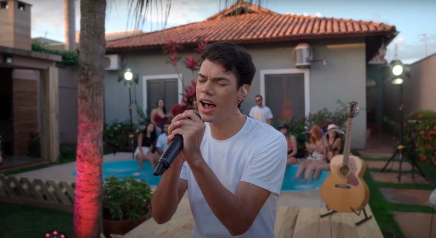 Cantor sidrolandense lança primeira música do DVD “Renne Ramirez Em Casa”; já disponível nas plataformas digitais