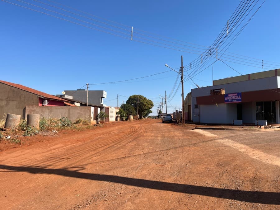 Prefeitura rescinde contrato e fará nova licitação para concluir asfalto na Adriano Ximenes