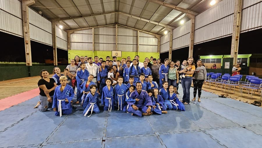 Instituto Pequeno Cidadão realiza cerimônia de graduação de faixa em Sidrolândia