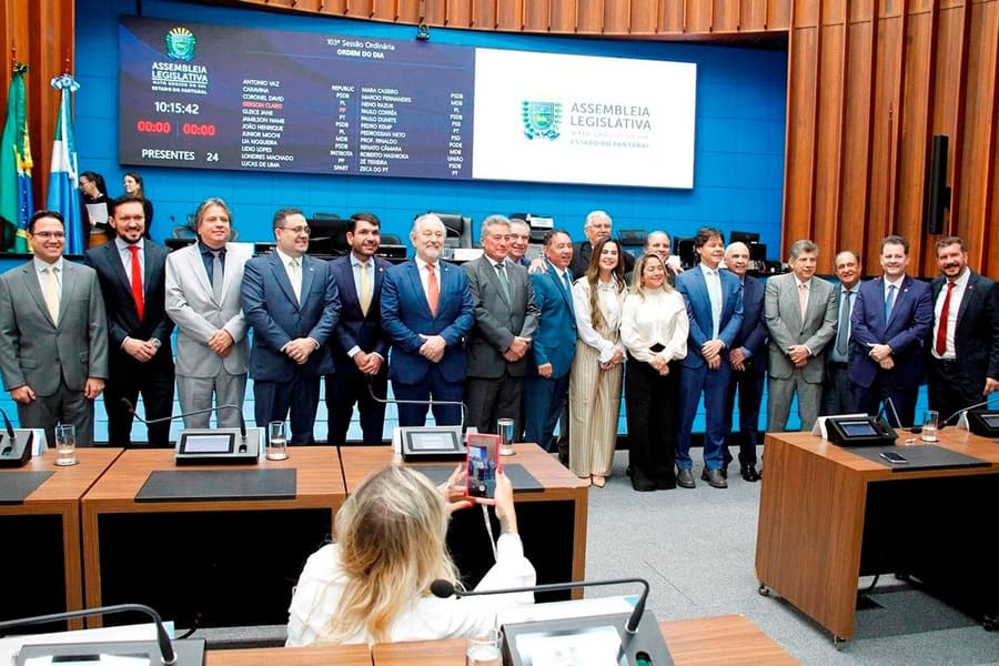 Reeleitos da mesa diretora da ALEMS destacam diálogo e harmonia na recondução ao novo biênio