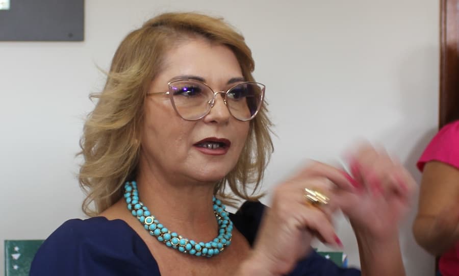 Vanda torra R$ 159 mil de publicidade em dois dias e ignora credores de serviços essenciais