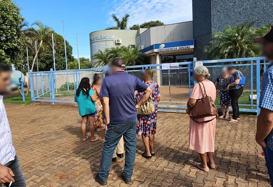 Governo Lula bloqueia pagamentos e muitos aposentados pelo BPC ficarão sem receber