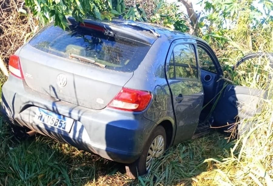 Motorista de 57 anos que morreu em acidente parou o veículo minutos antes de seguir viagem e perder o controle