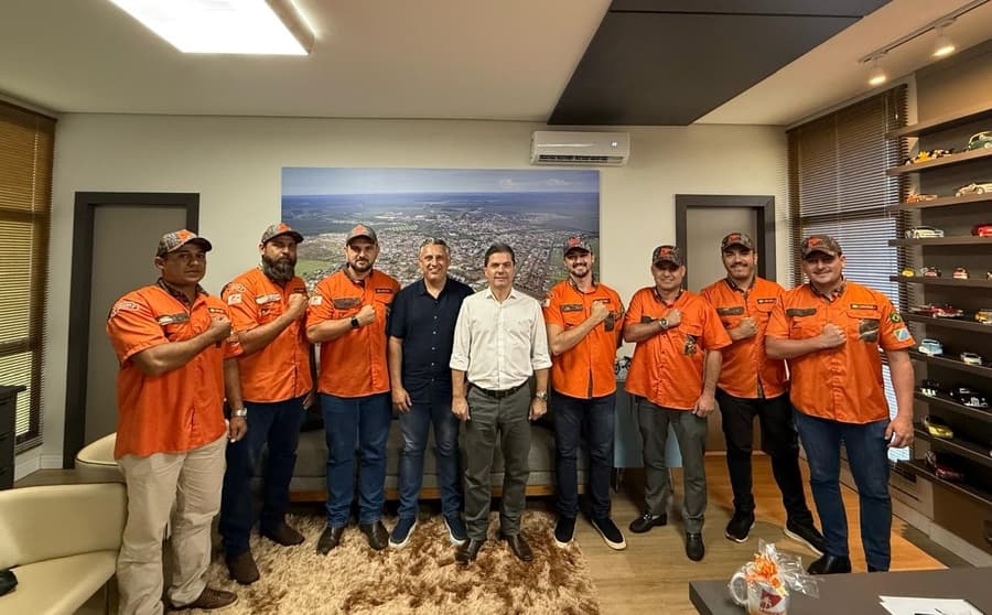 Prefeito Marcos Calderan recebe Legendários e celebra aprovação da lei que institui o “Dia do Legendário”