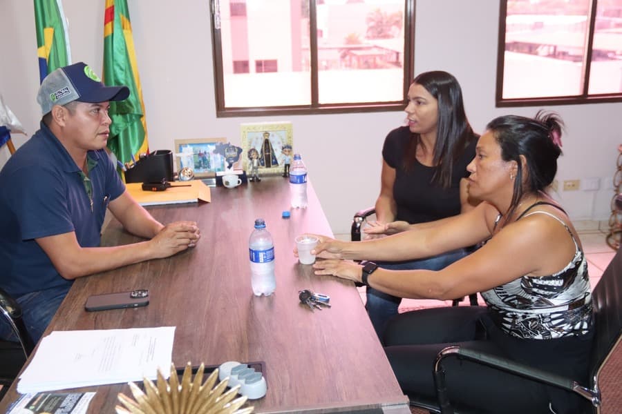 Presidente da Câmara recebe madrasta de Luís Eduardo em busca de intervenção nas investigações