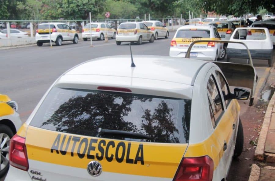 Detran-MS alerta: golpistas usam promessa de ‘CNH facilitada’ para enganar população pelo WhatsApp