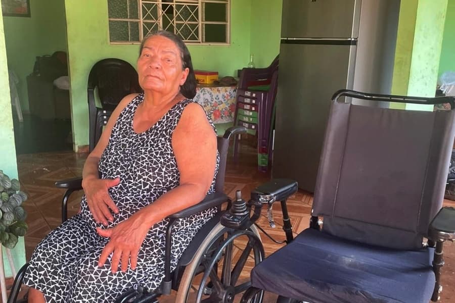 Moradora de Sidrolândia cria vaquinha para comprar bateria de cadeira de rodas motorizada