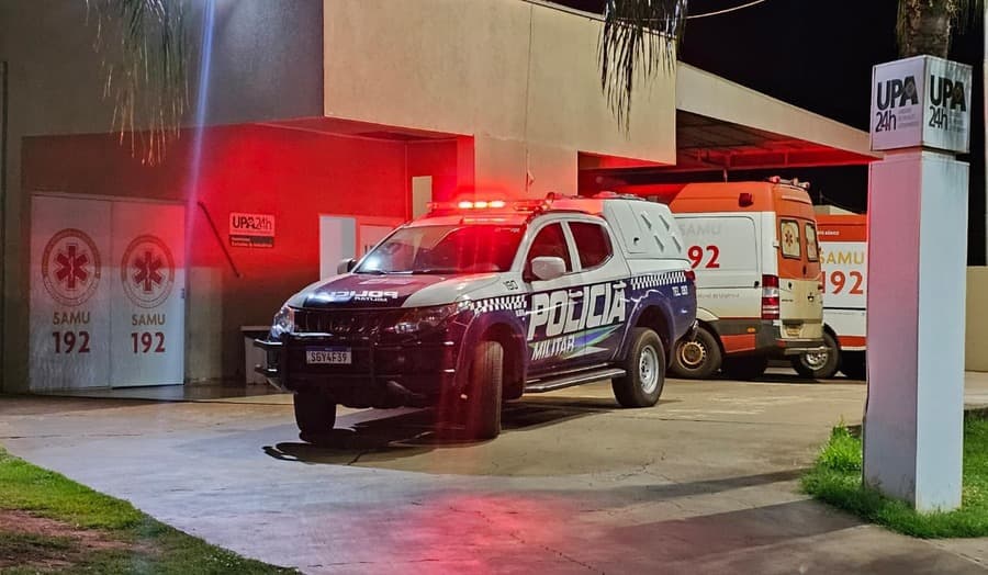 Homem é esfaqueado pela esposa, dá entrada na UPA e acaba preso por mandado em aberto em Sidrolândia