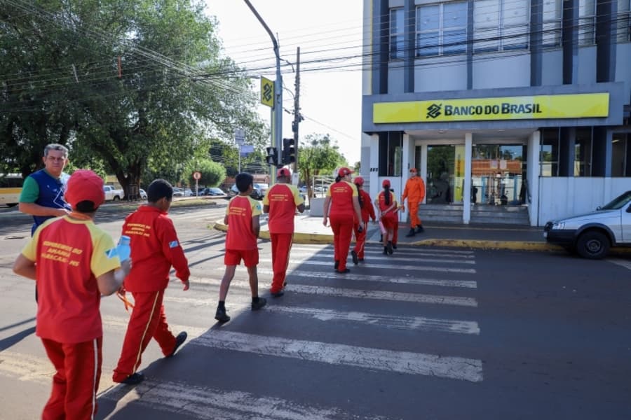 Blitz Educativa com a presença dos “Bombeiros do Amanhã” marca Semana Nacional do Trânsito em Maracaju