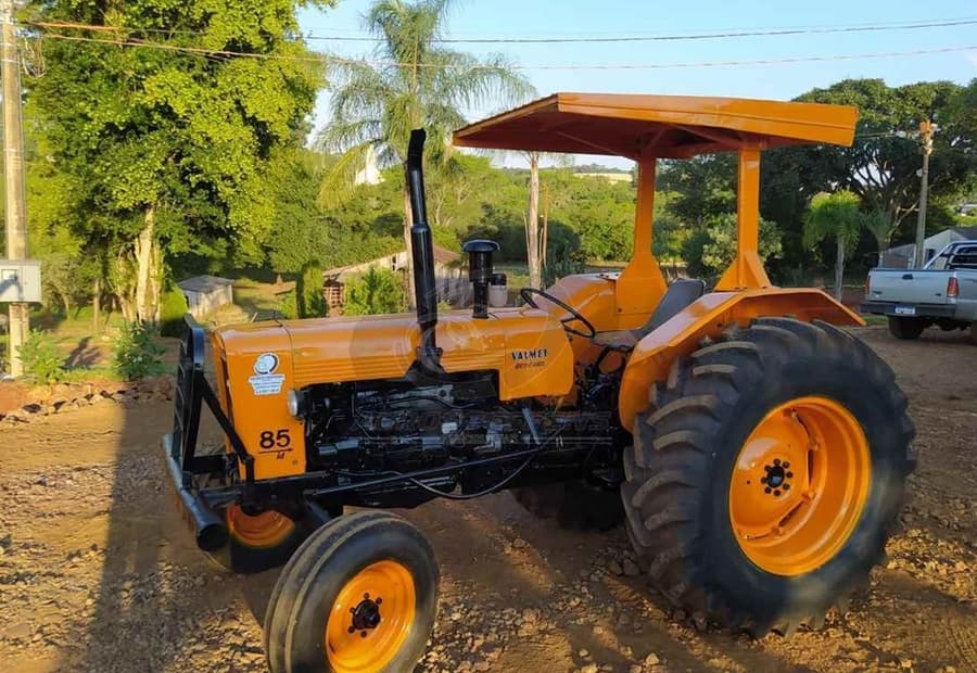 Homem de 57 anos perde R$ 34 mil em negociação de trator em Sidrolândia