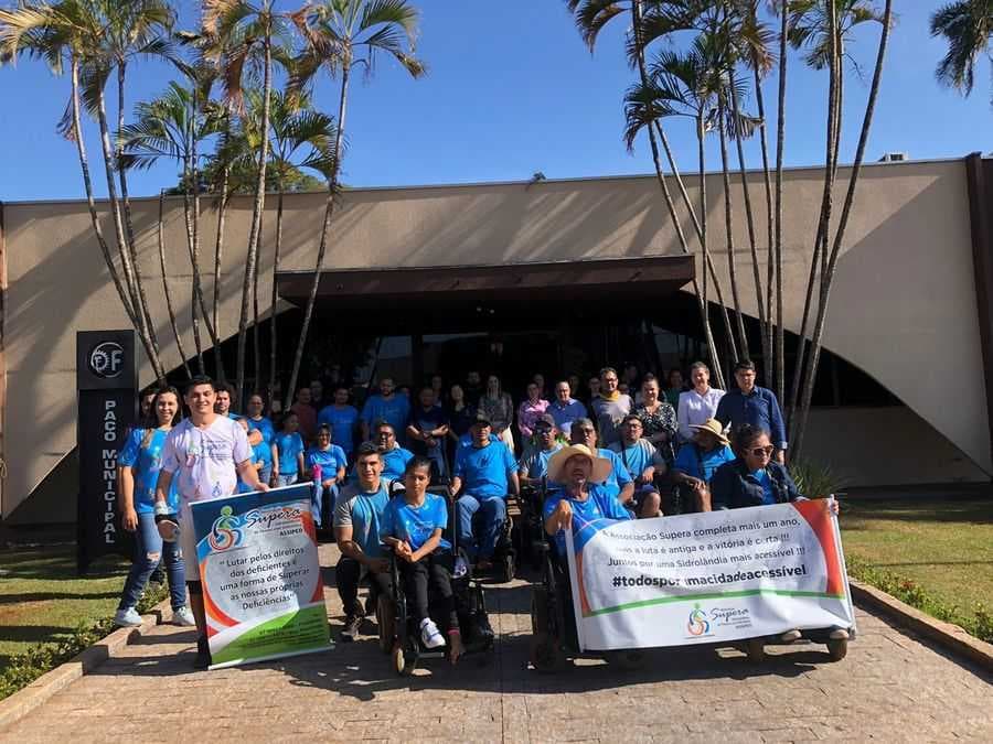 Supera celebra seis anos de fundação com evento musical na Praça Central