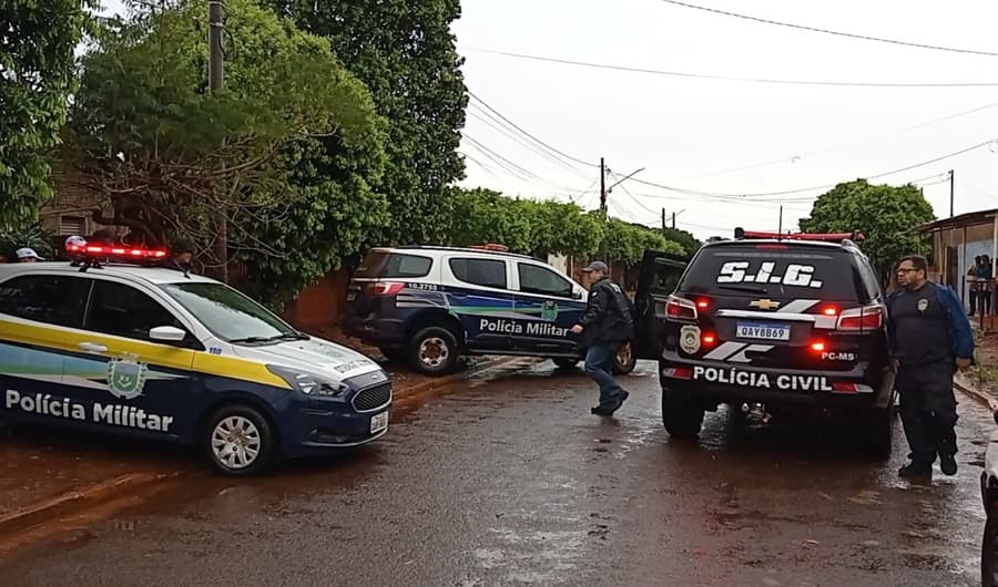 População lamenta morte de idosa atacada por jovem com faca; meliante segue preso