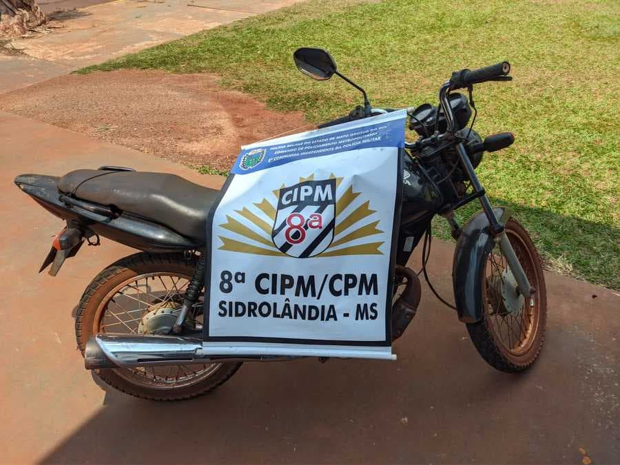 Polícia Militar recupera moto roubada e prende homem de 42 anos no Centro