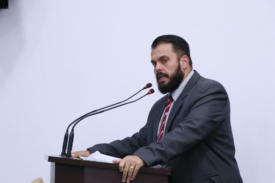 Presidente da Câmara solicita reforma da unidade de saúde no Assentamento Canta Galo