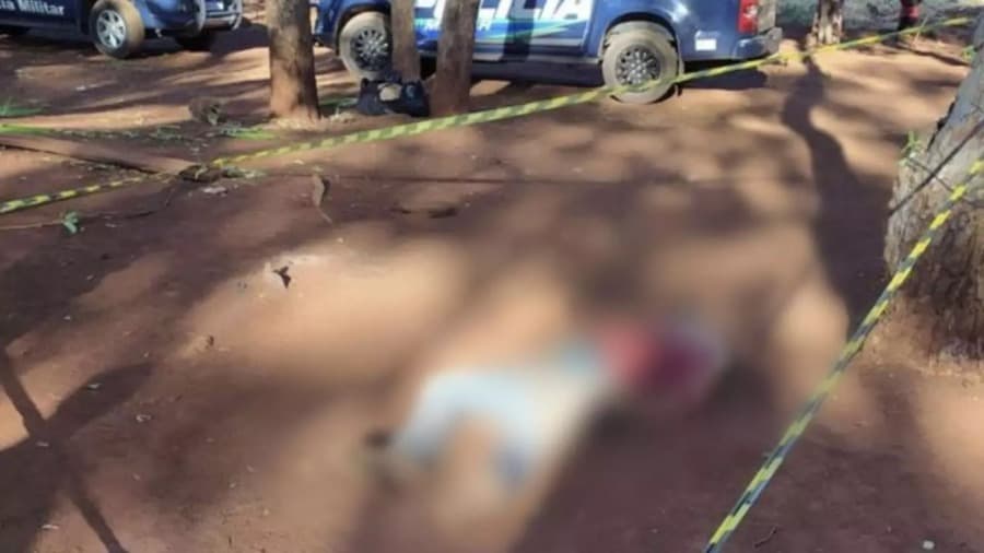 Homem de 25 anos morre após ser esfaqueado por dois irmãos em Aldeia