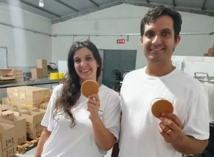 Criados em Maracaju, irmãos holandeses fundam fábrica de biscoitos do país natal