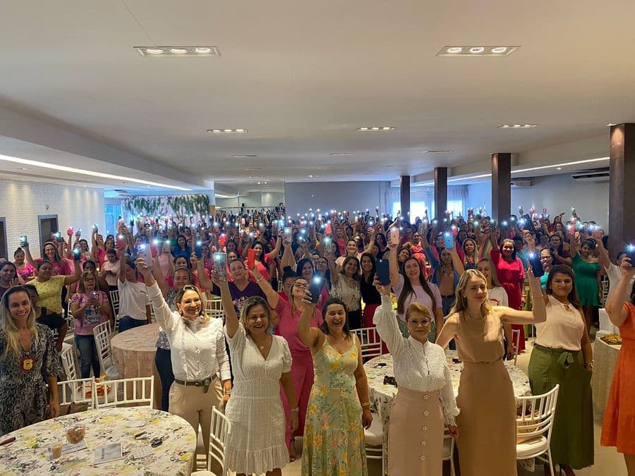 Dia da Mulher é comemorado com café da manhã e brindes em Sidrolândia