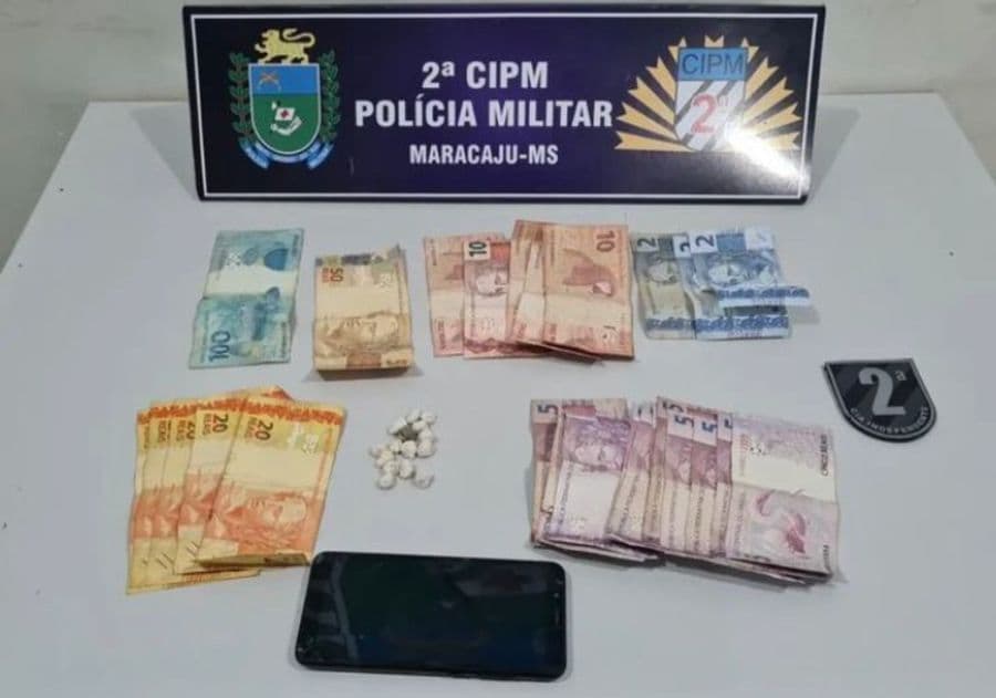 Polícia Militar fecha “boca de fumo” e prende traficante de 22 anos em Maracaju