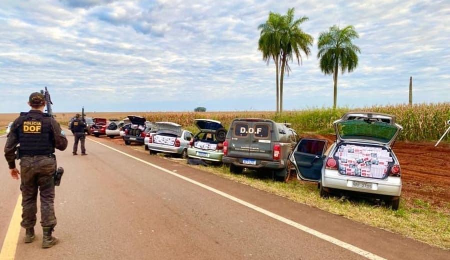 Comboio de 9 carros com R$ 500 mil em produtos ilegais são apreendidos