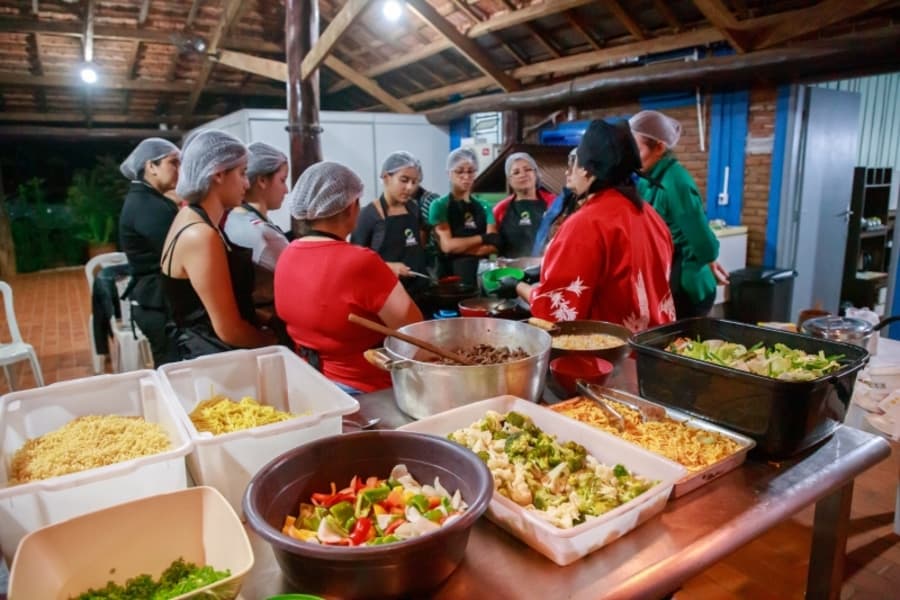 Prefeitura de Maracaju realiza curso de comida oriental para mulheres