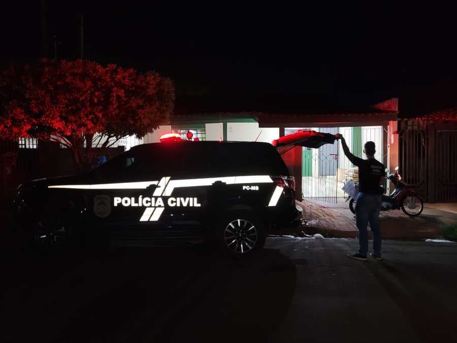 Polícia Civil prende traficante de 26 anos durante cumprimento de busca domiciliar