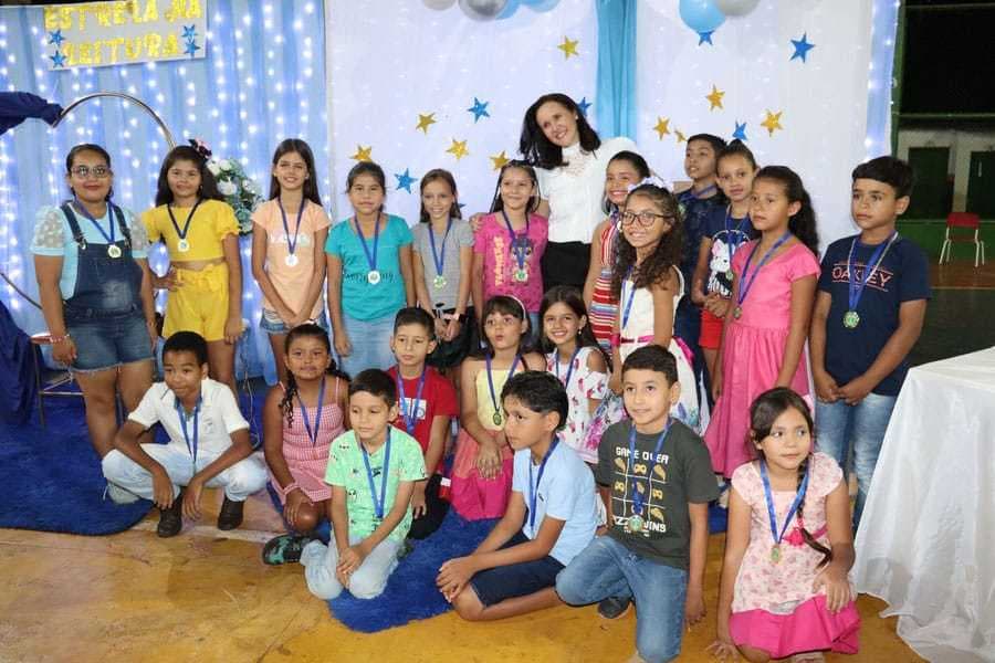 Projeto "Estrela na Leitura" premia destaques na Escola Porfíria