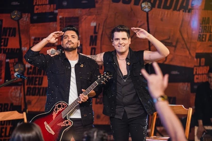 Show nacional de Fred e Fabrício em Sidrolândia será nesta sexta-feira