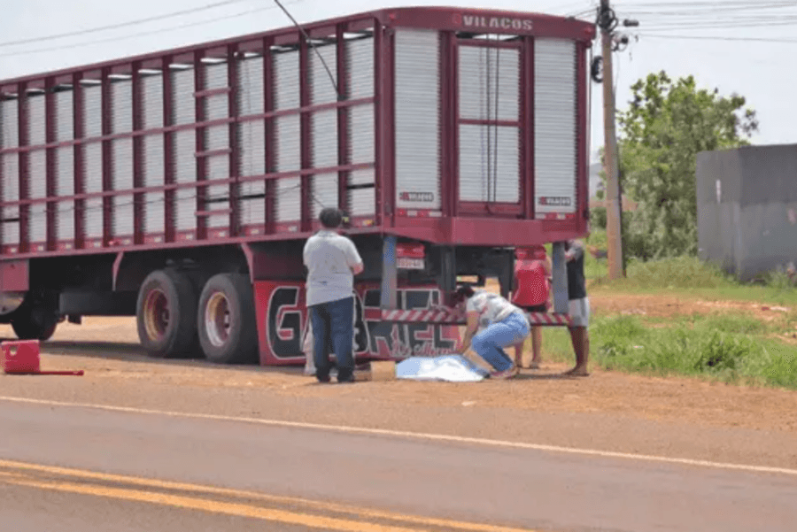 Homem de 84 anos morre na BR-060 após ser atropelado por caminhão