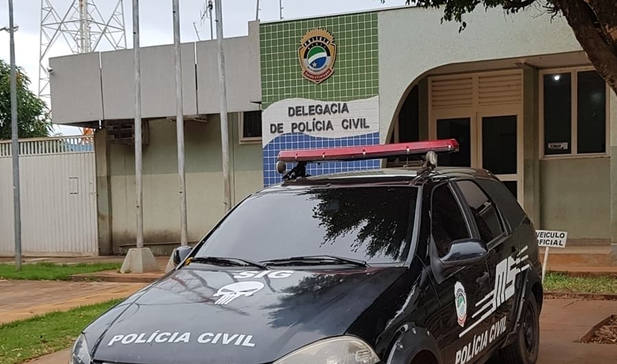 Ladrões armados assaltam conveniência no Bairro Morada da Serra