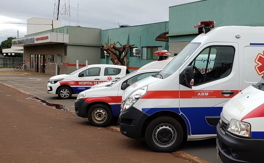 Colisão com ônibus deixa motociclista gravemente ferido em Maracaju
