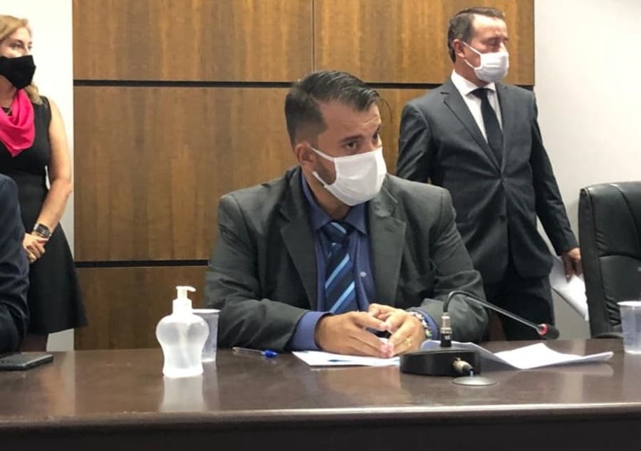 Projeto de lei propõe distribuir absorventes nas escolas públicas em Maracaju