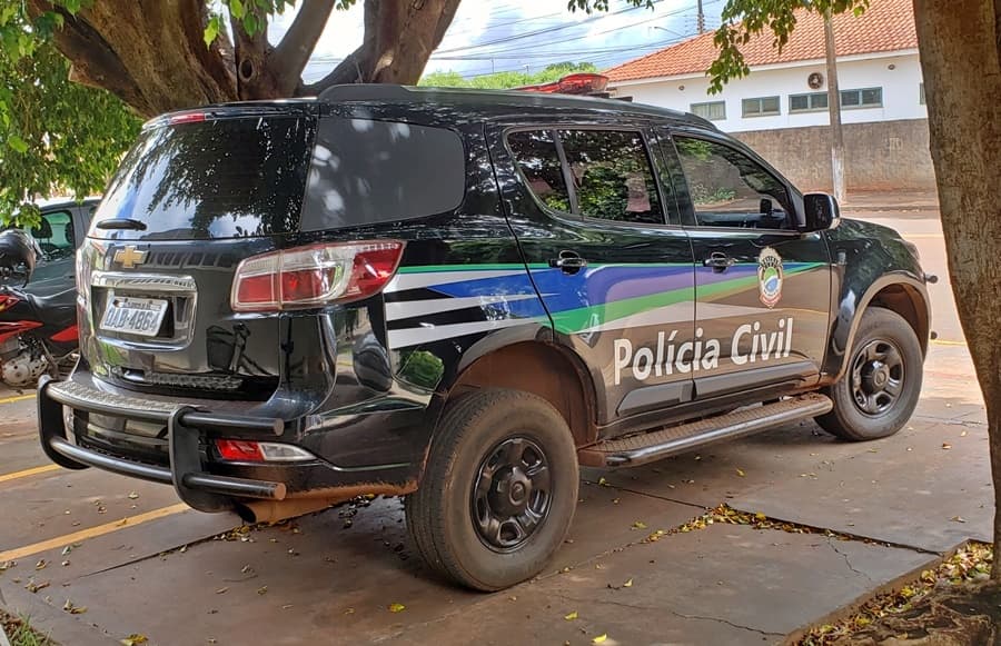Mulher de 55 anos perde R$ 5,6 mil após pagar “taxa de aeroporto” para receber encomenda