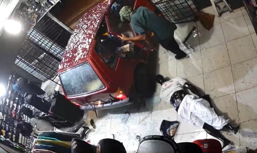 Ladrões usam veículo para arrombar loja na Rua Mato Grosso e deixam prejuízo de R$ 5 mil
