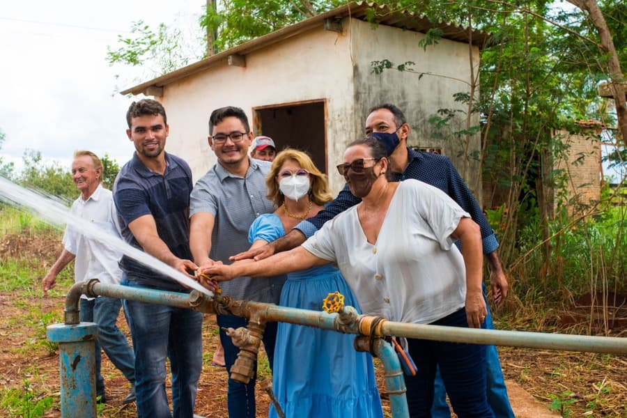 Prefeitura reativa bomba e agricultores voltam a ter água encanada após 6 meses