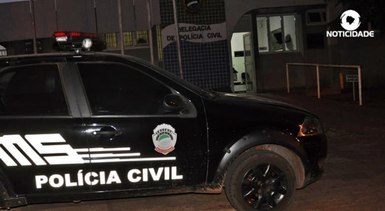 Abordado por quatro meliantes, homem de 33 anos reage a assalto e sofre facada nas costas