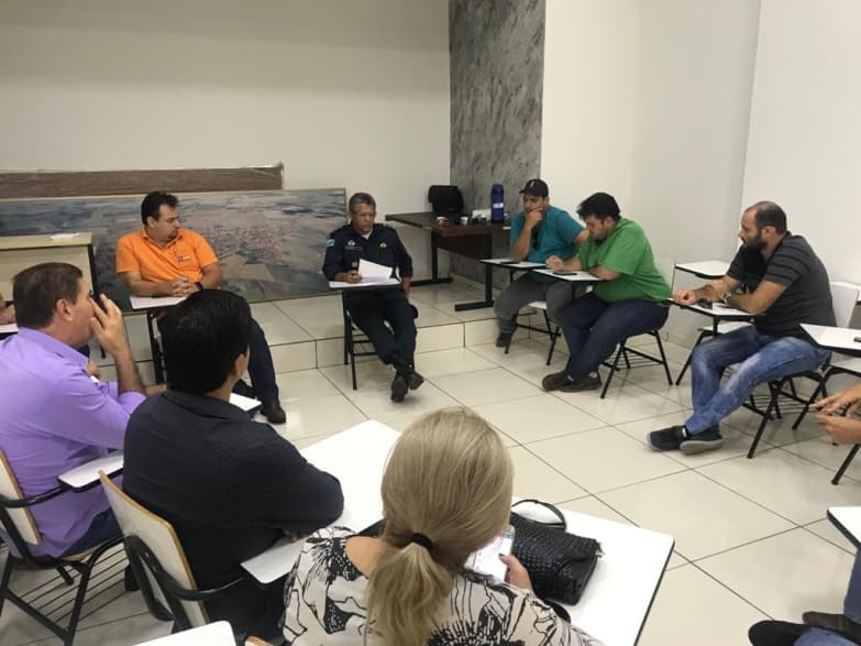 Autoridades se reúnem para discutir melhorias no trânsito de Maracaju