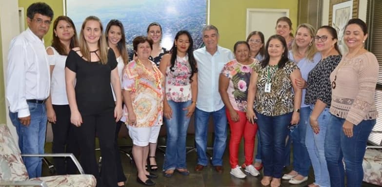 Prefeito da posse a membros do Conselho Municipal dos Direitos da Mulher