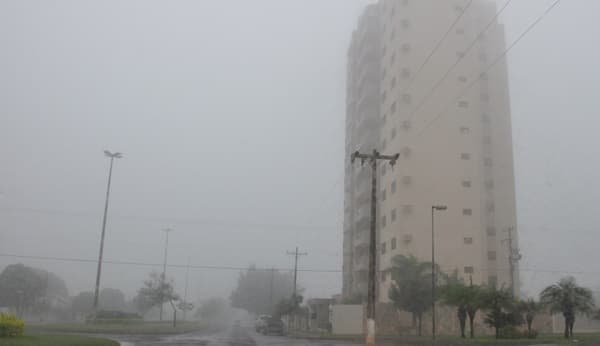 Semana começa com chuva, neblina e baixa temperatura em Sidrolândia