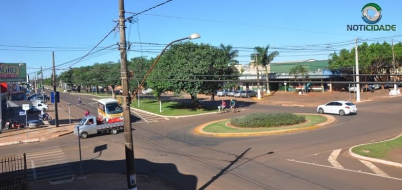 Proposta de semáforos na Dorvalino avança e Detran publica edital de licitação no Diário Oficial