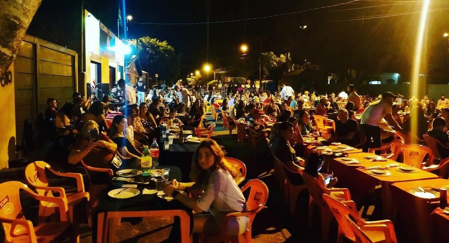 Pizzaria e Choperia Império promove rodízio especial com música ao vivo neste sábado