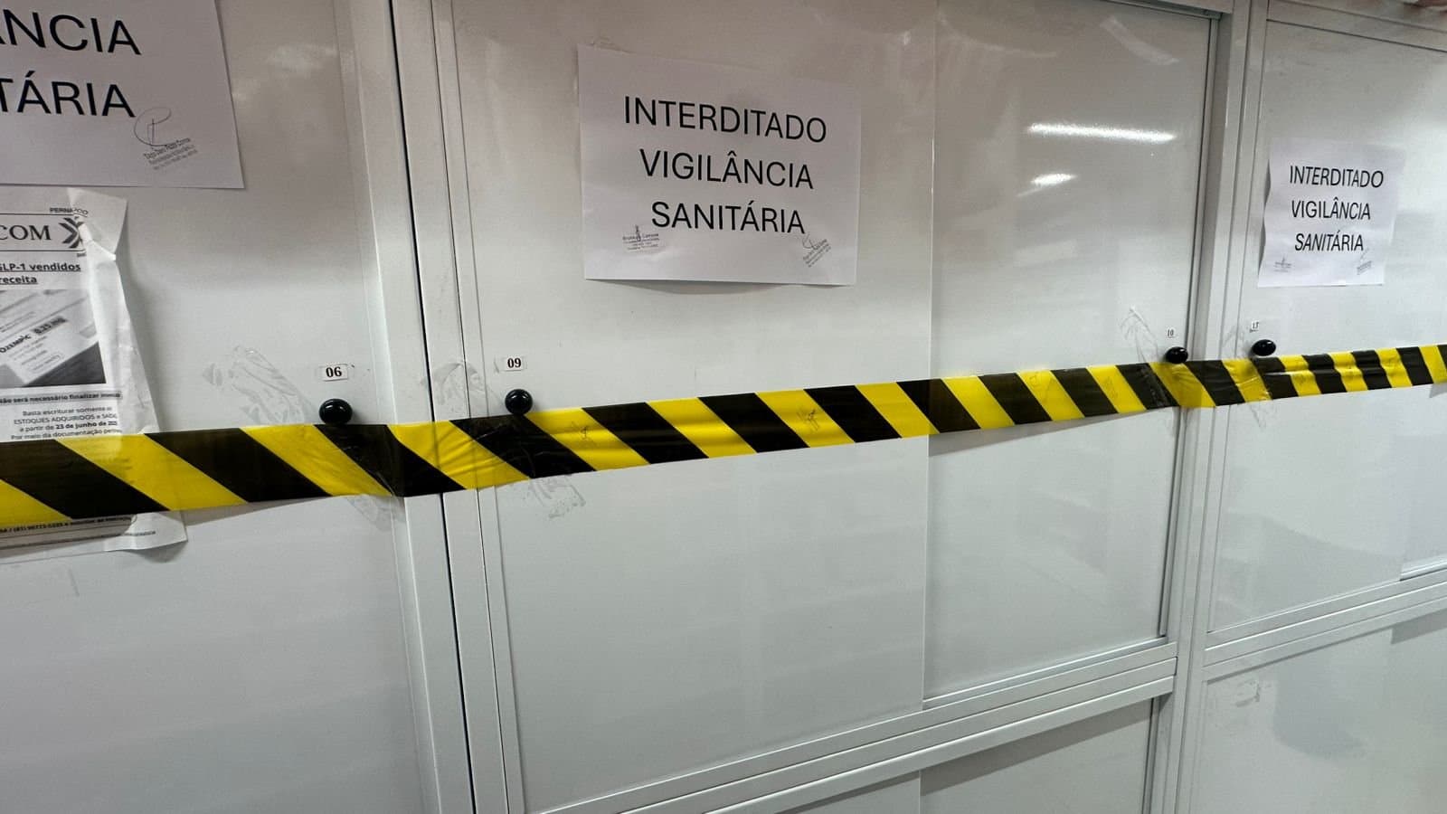 Vigilância Sanitária interdita armário de medicamentos controlados em Farmácia de Maracaju