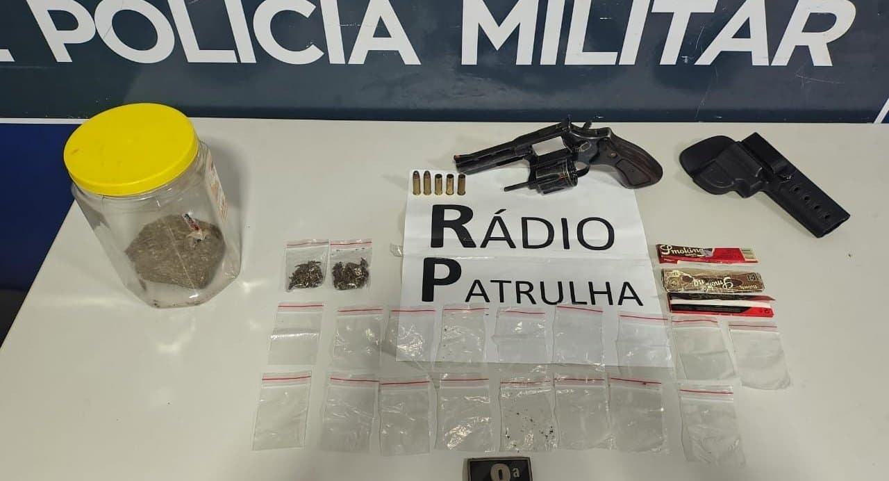 Polícia Militar apreende arma e drogas durante cumprimento de mandado em Sidrolândia