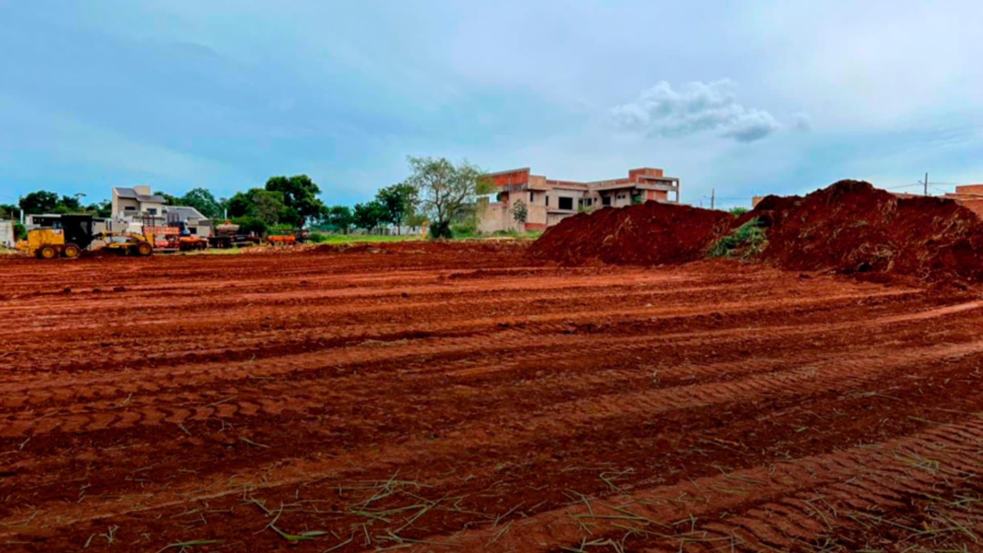 Obra da nova UBS Porte IV no Porto Seguro avança com início da terraplanagem
