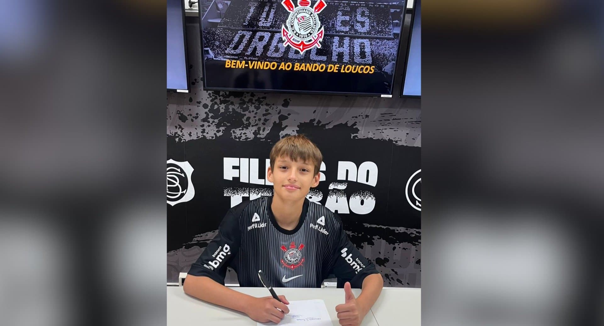 Com apenas 10 anos de idade, atleta sidrolandense assina contrato com o Corinthians