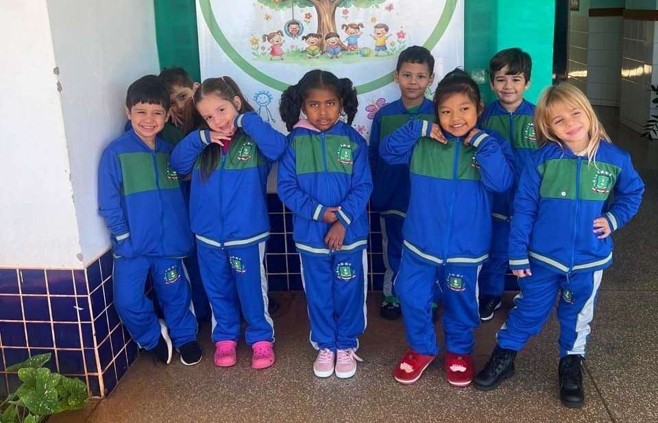 Pela primeira vez, Prefeitura de Sidrolândia realiza entrega de conjuntos de agasalhos para alunos da rede municipal