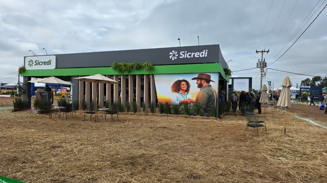 Em Maracaju, Sicredi garante soluções financeiras estratégicas ao agronegócio na Showtec 2026