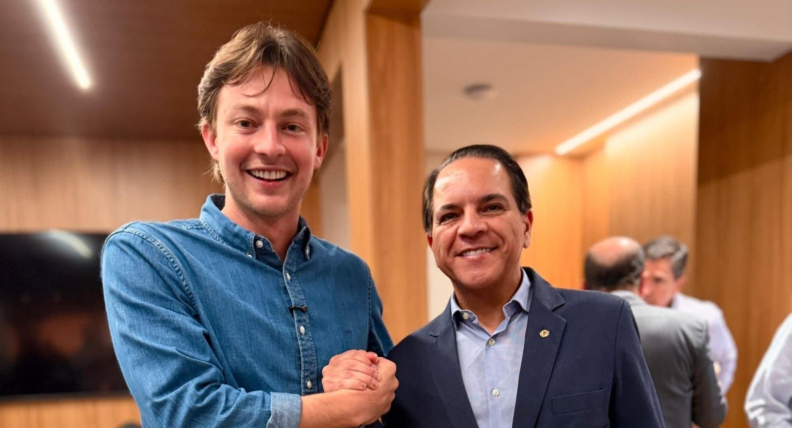 Ao lado de Riedel e Foroni, Coronel David reforça apoio a investimentos que aceleram a universalização do asfalto e saneamento em Rio Brilhante