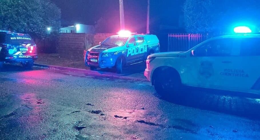 Jovem de 25 anos morre após ser encontrado ferido com golpes de faca em residência de Rio Brilhante